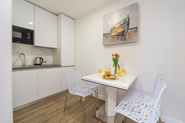 Villa Amore apartments, Brela - dining room